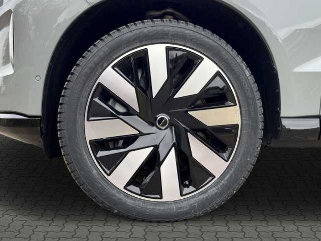 Volvo EX90