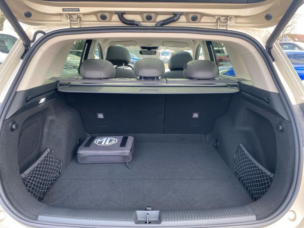 MG MGS6 EV Luxury