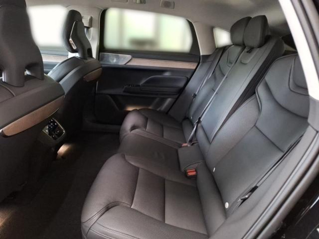 Volvo ES90