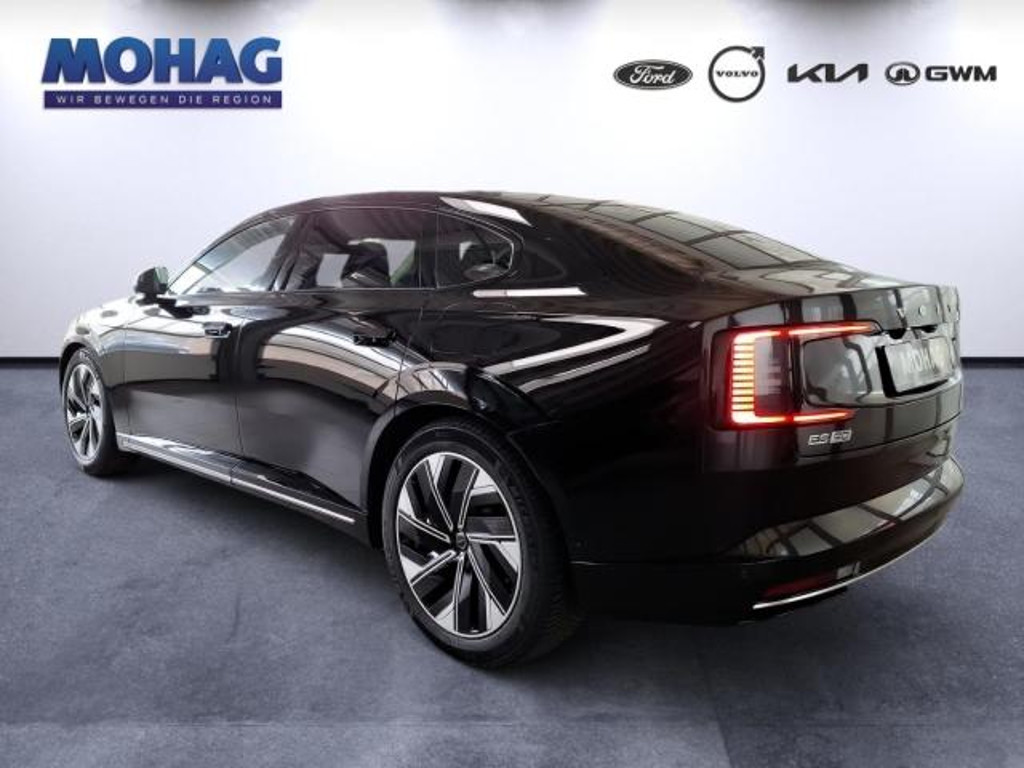 Volvo ES90