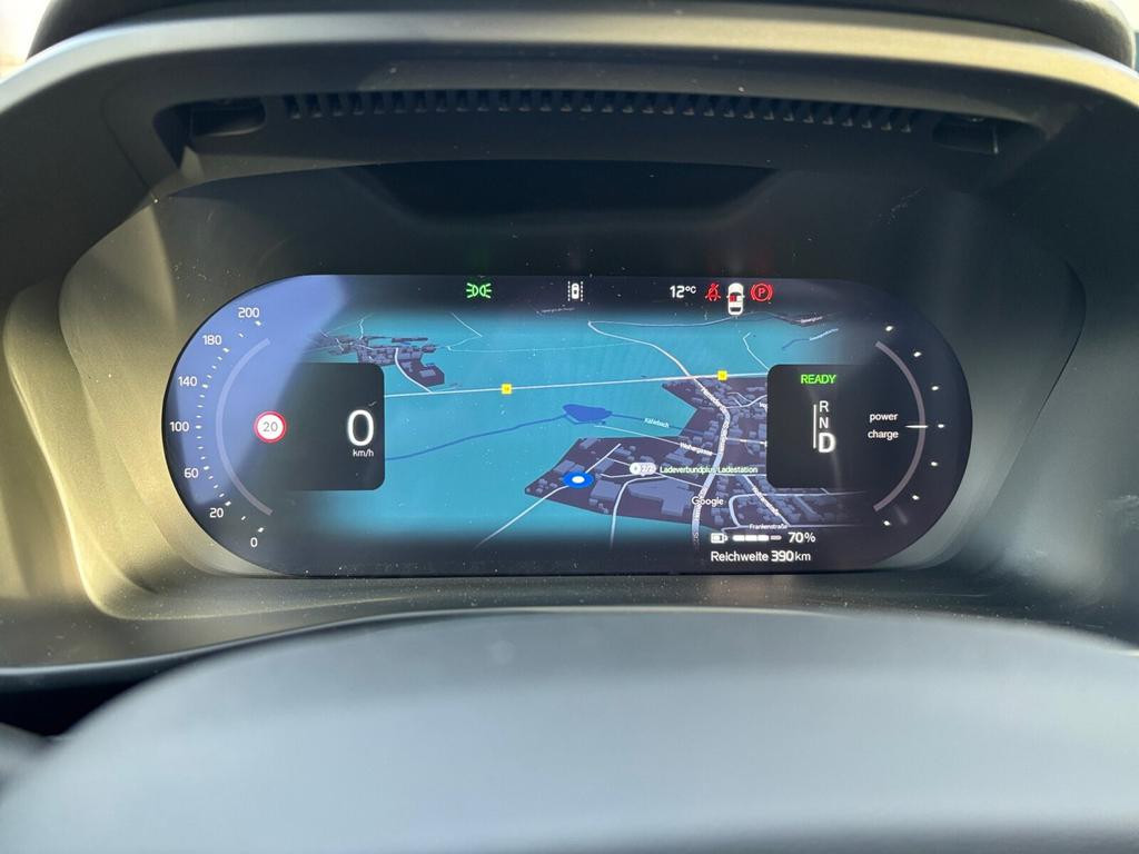 Volvo EX40