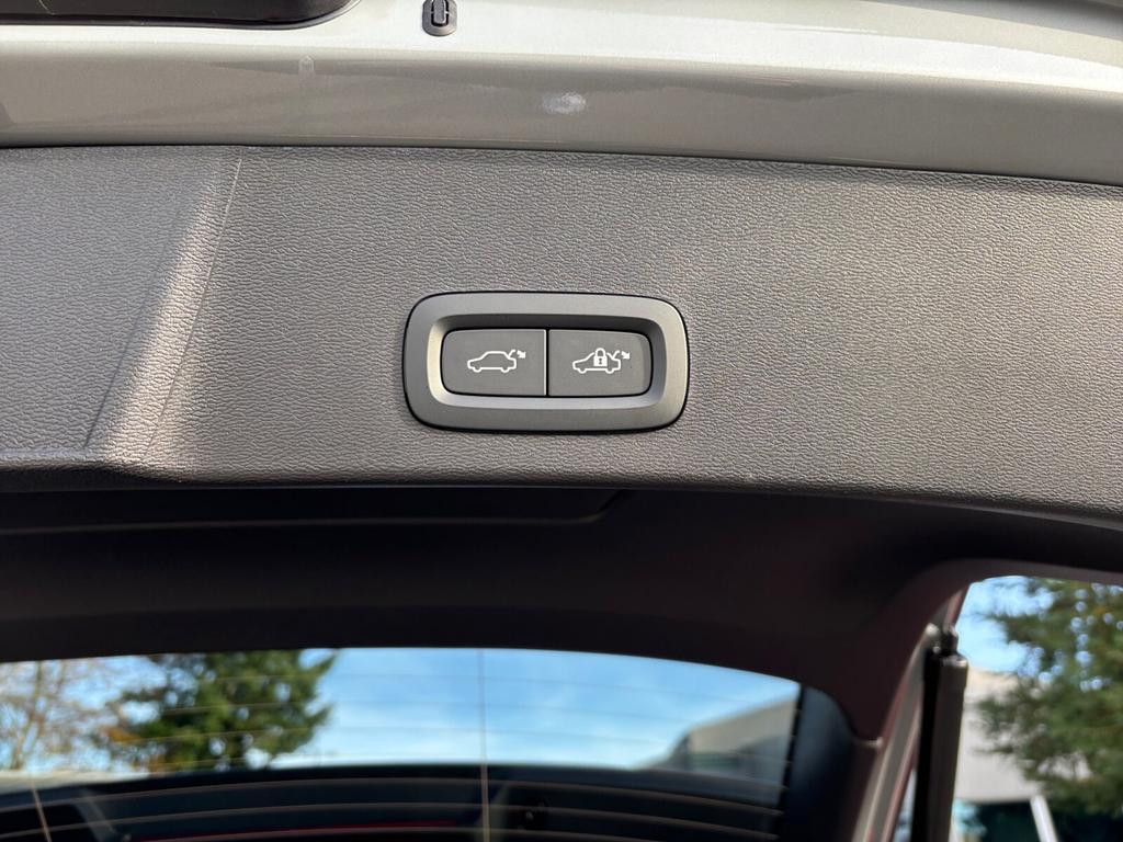 Volvo EX40