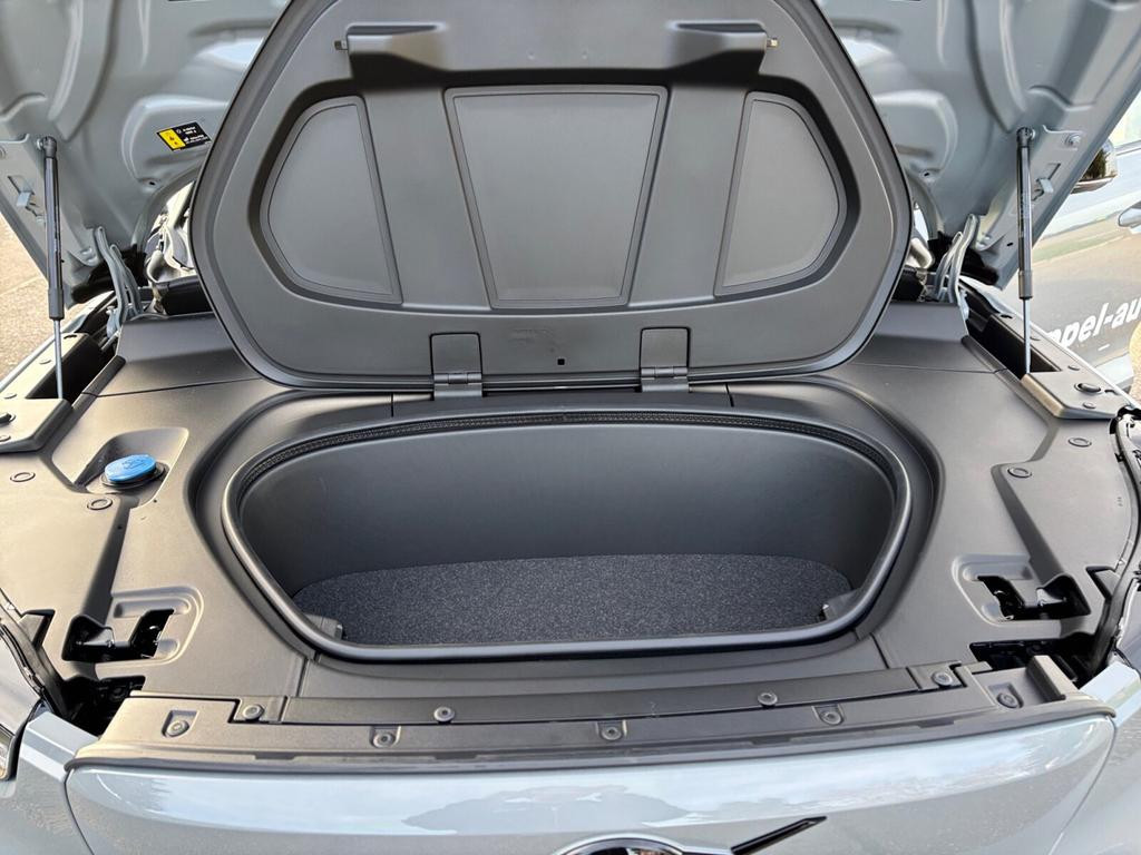 Volvo EX40