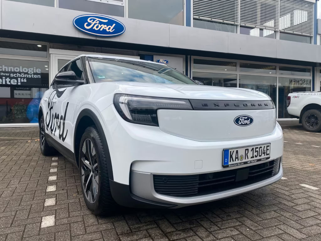 Ford Explorer RWD
