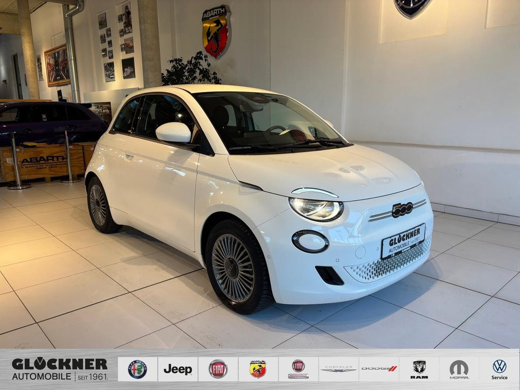 Fiat 500e Komfort Paket/ Allwetterreifen