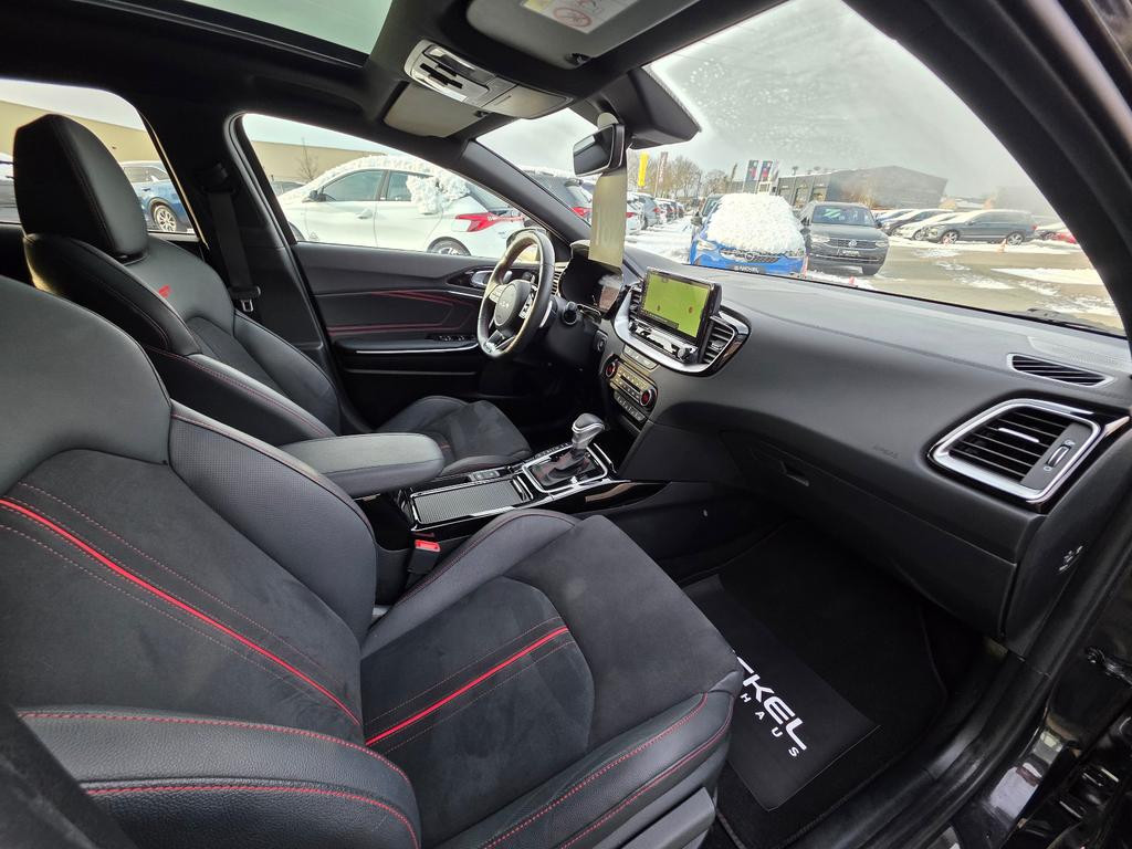 Kia ProCeed