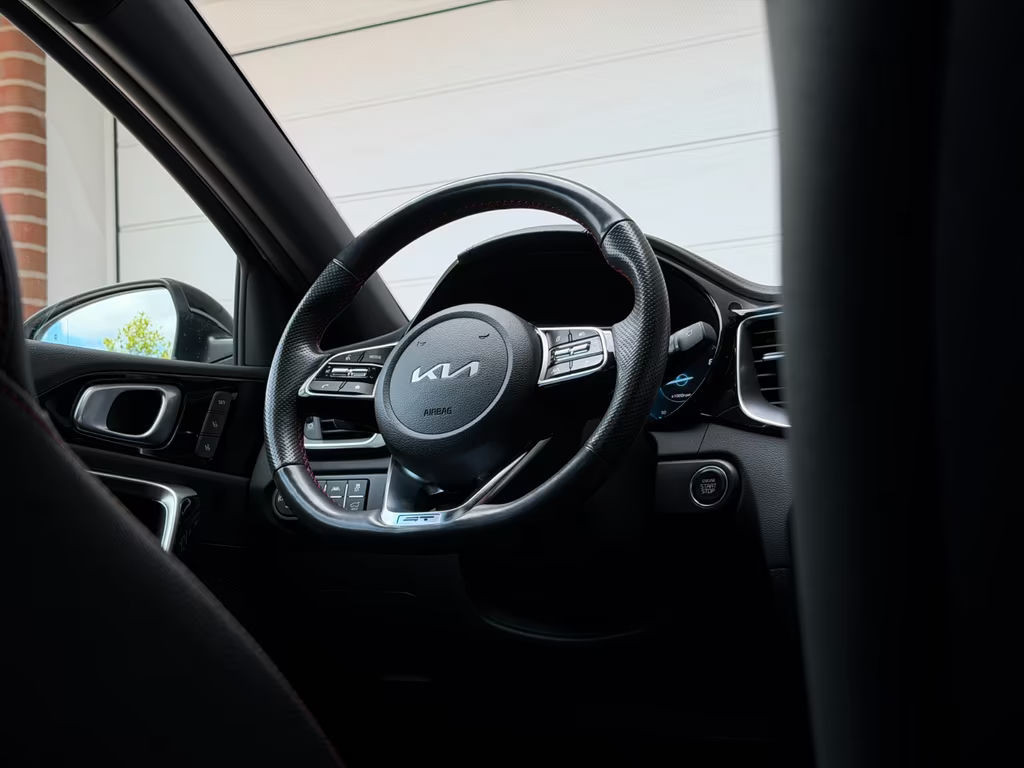 Kia ProCeed