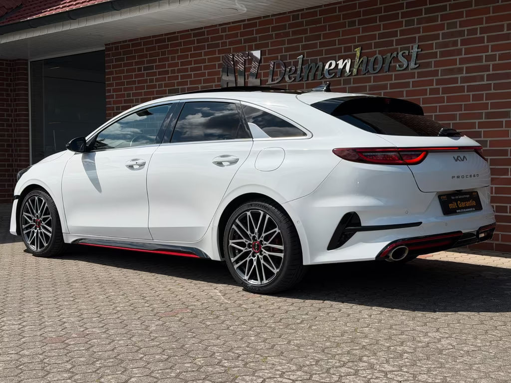 Kia ProCeed