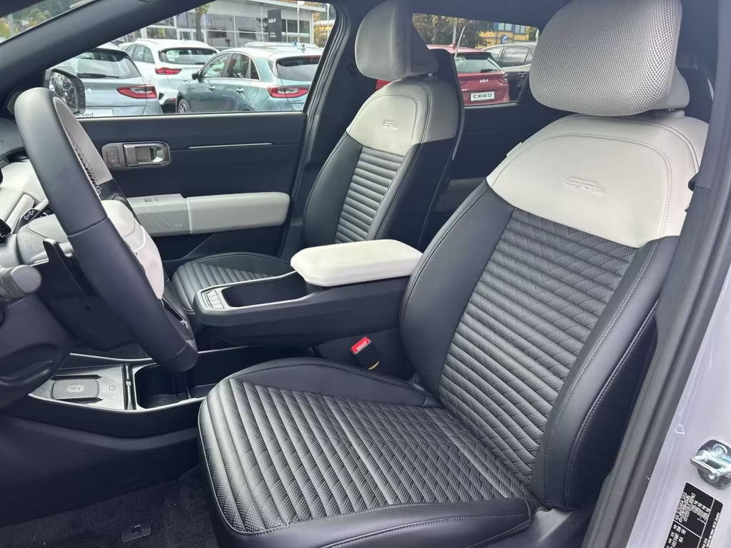 Kia EV4