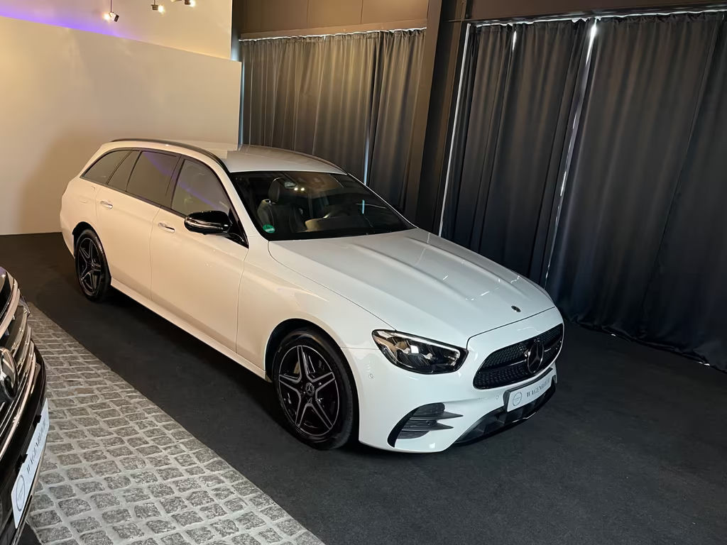 Mercedes-Benz E-Klasse E 300 4MATIC AMG Line Estate E 300 de