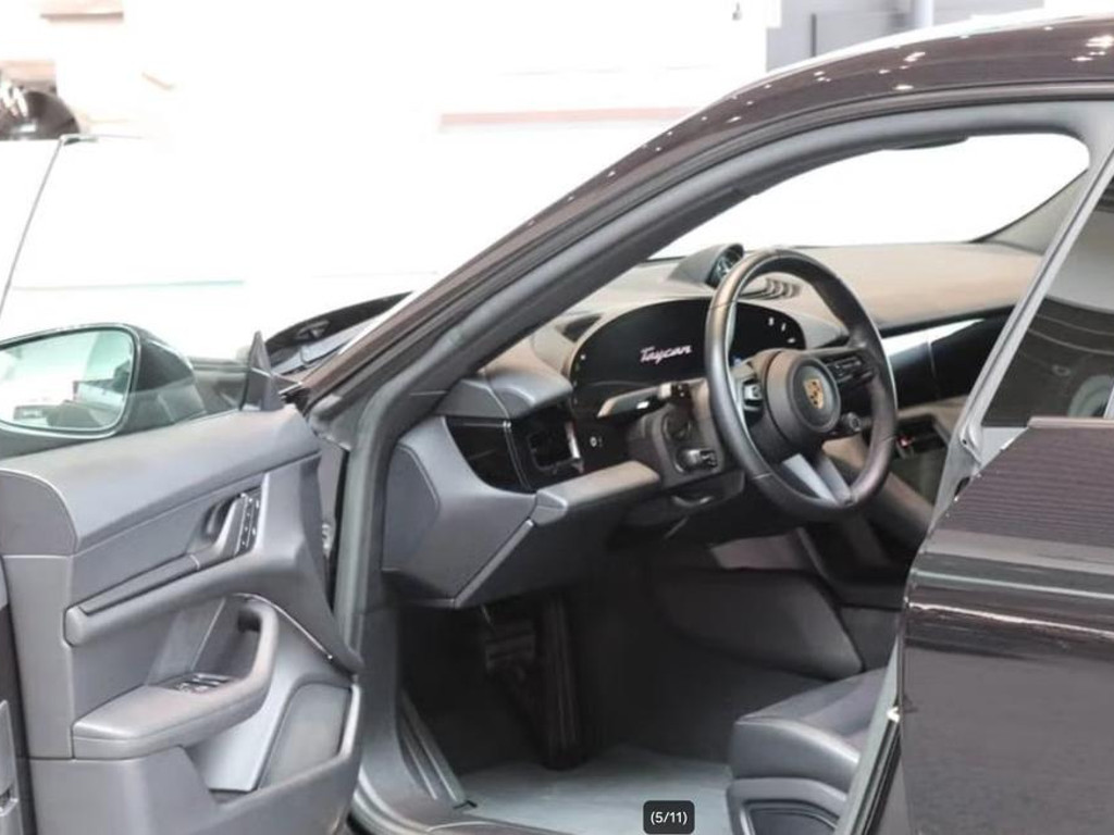 Porsche Taycan