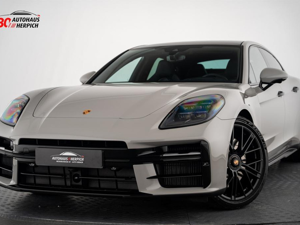 Porsche Panamera GTS