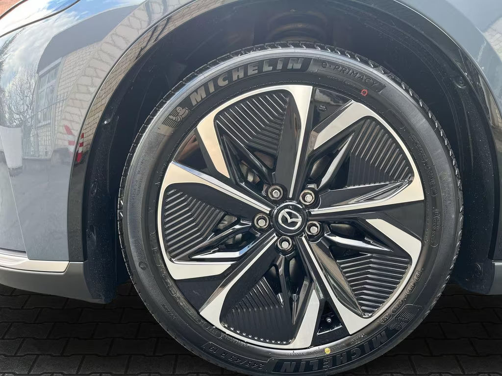 Mazda 6e