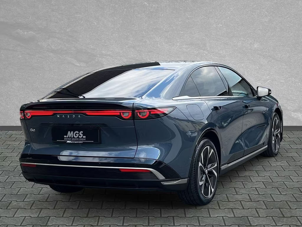 Mazda 6e