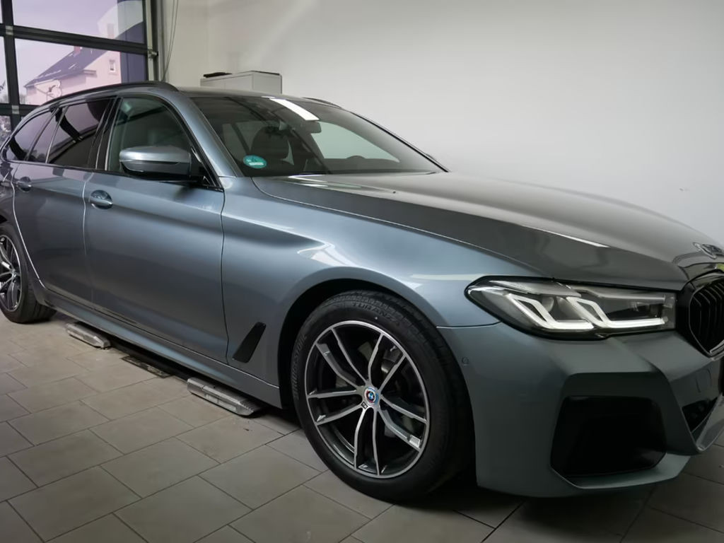 BMW 5 Serie 520 M-Sport 520i