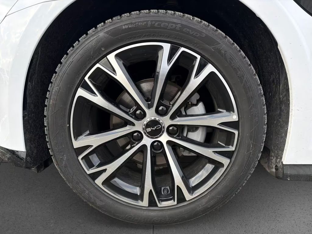 BYD Seal