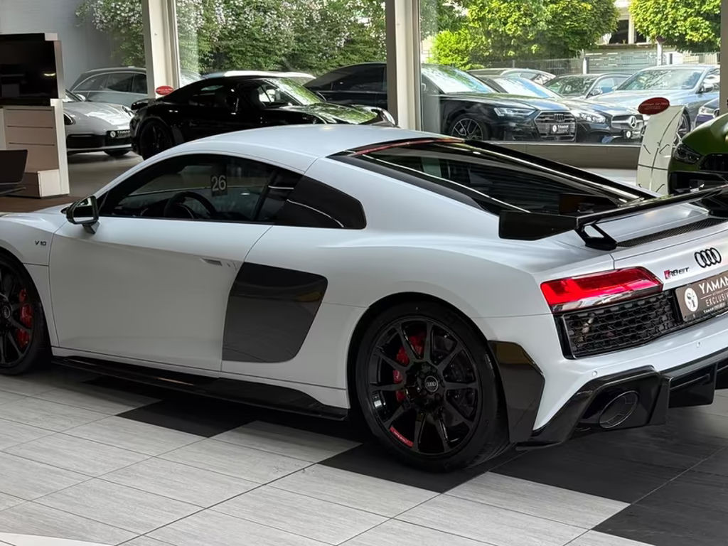 Audi R8