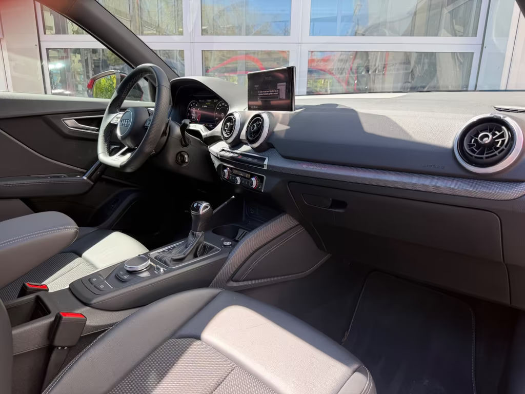 Audi SQ2