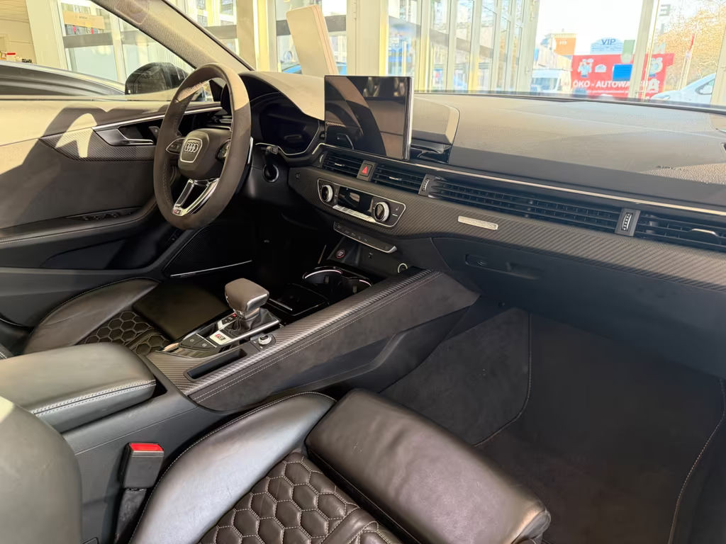 Audi RS4
