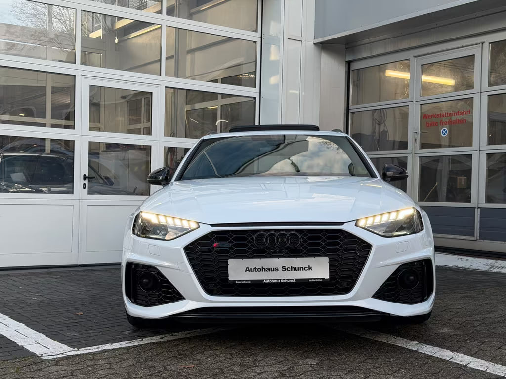 Audi RS4