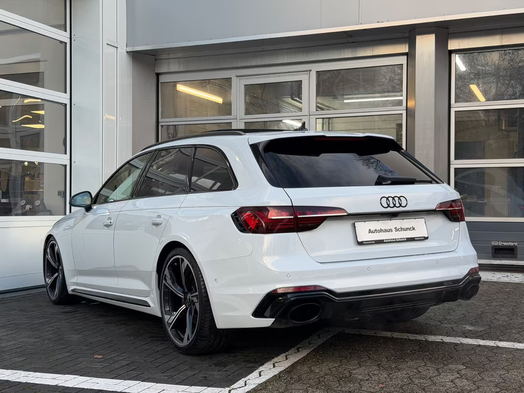 Audi RS4