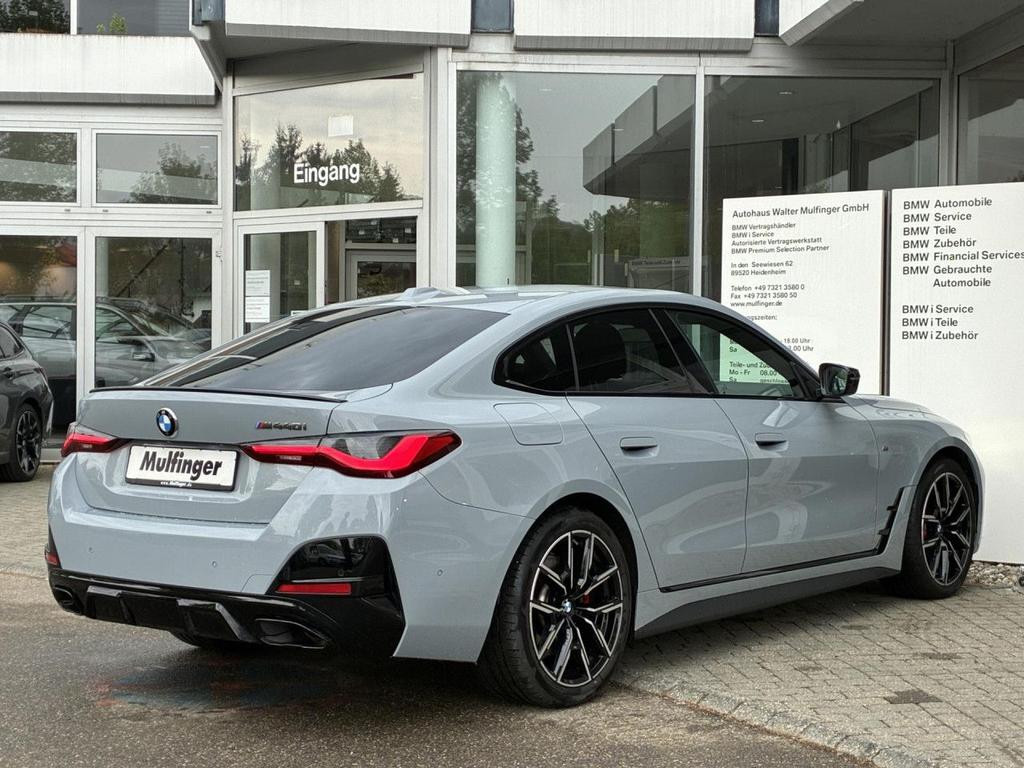 BMW M440