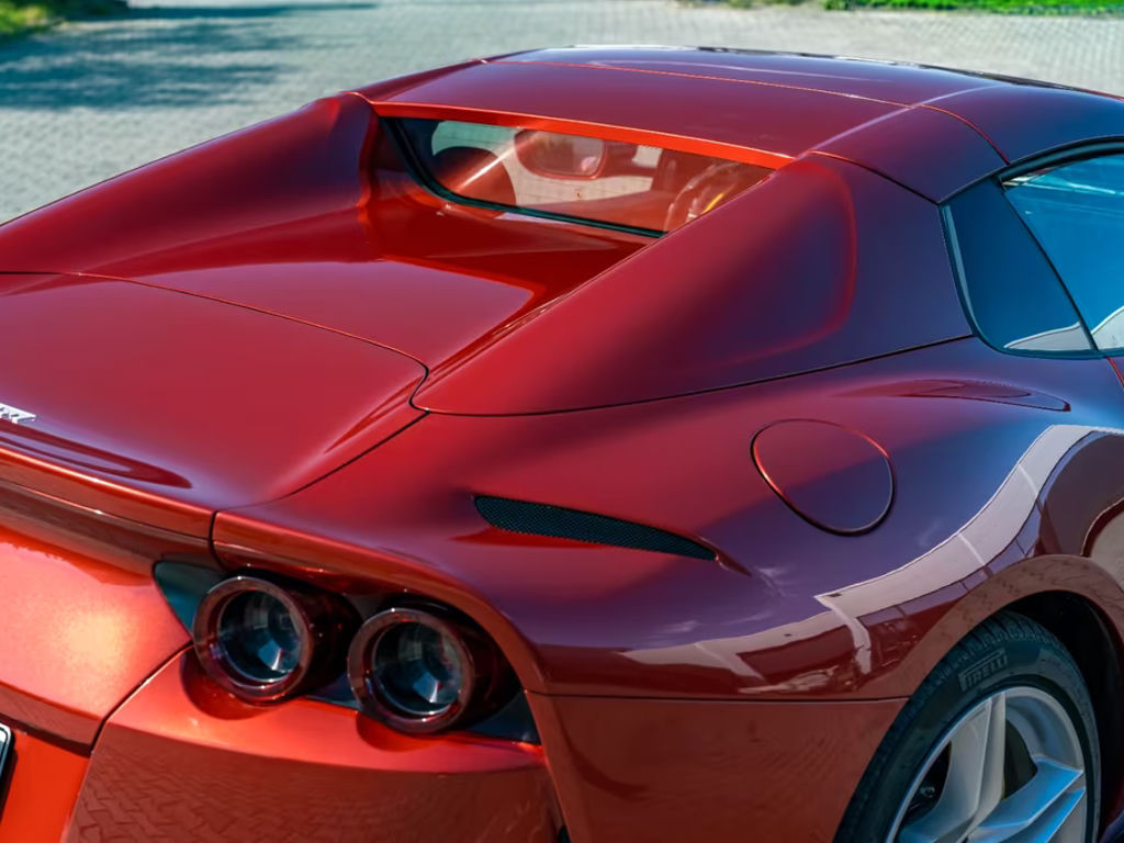 Ferrari 812