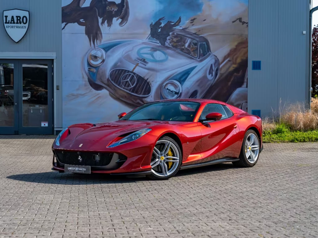 Ferrari 812