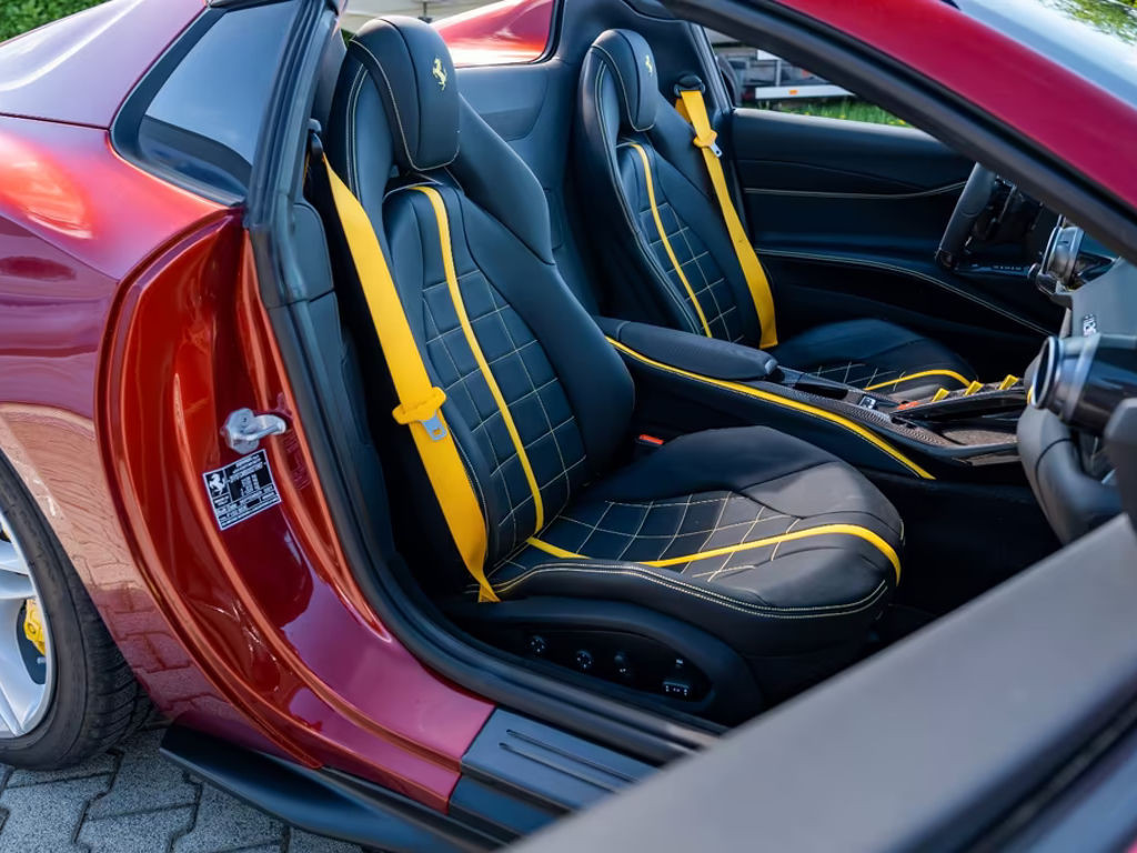Ferrari 812