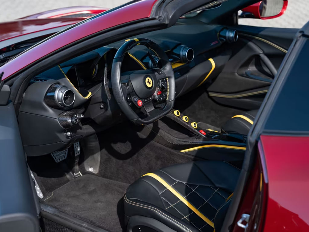 Ferrari 812