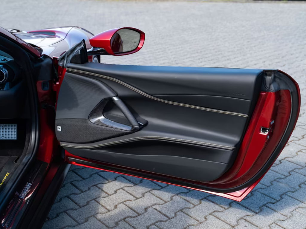 Ferrari 812