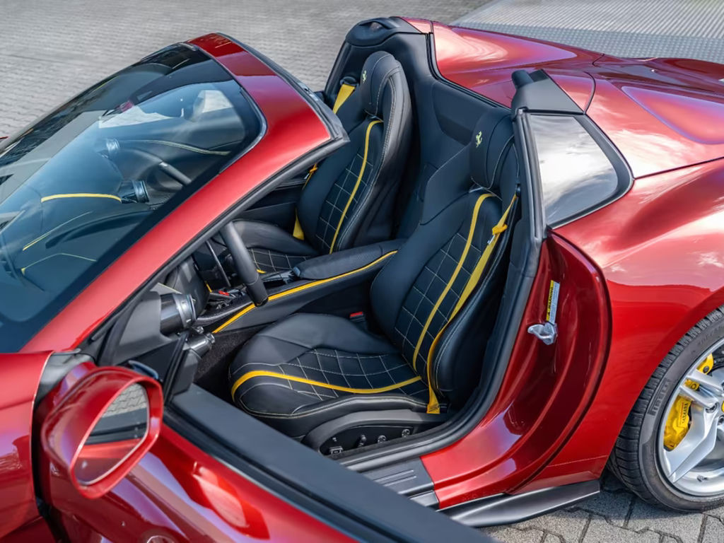 Ferrari 812