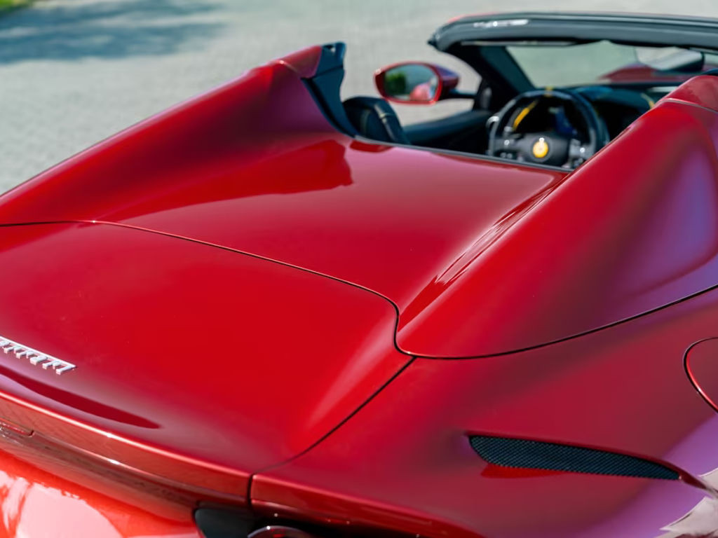 Ferrari 812