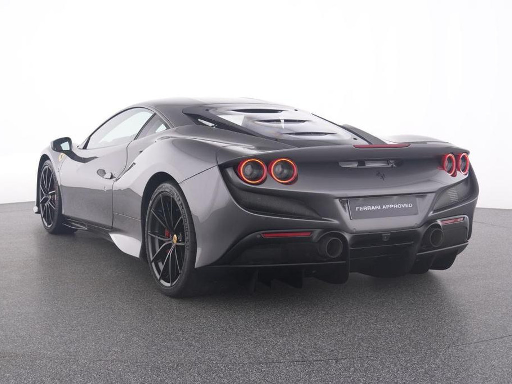 Ferrari F8