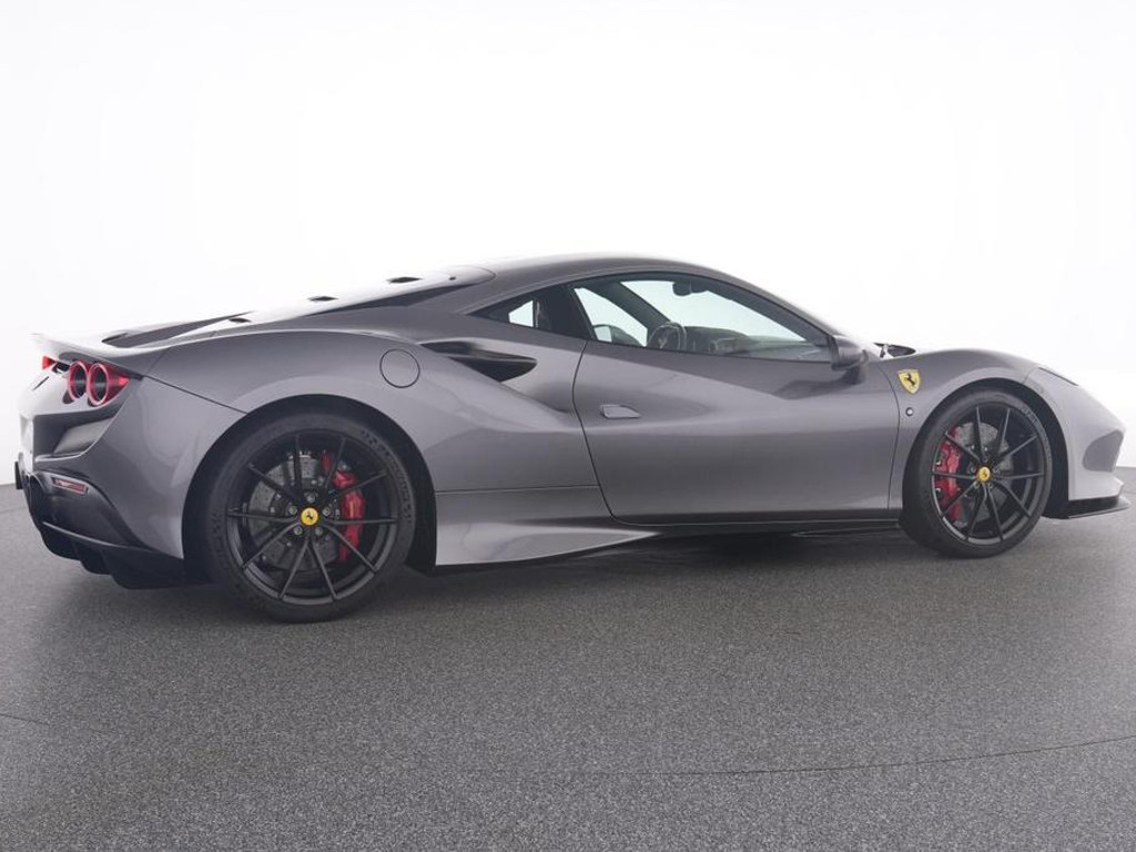 Ferrari F8