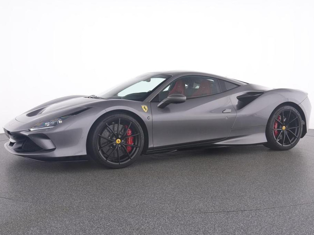 Ferrari F8