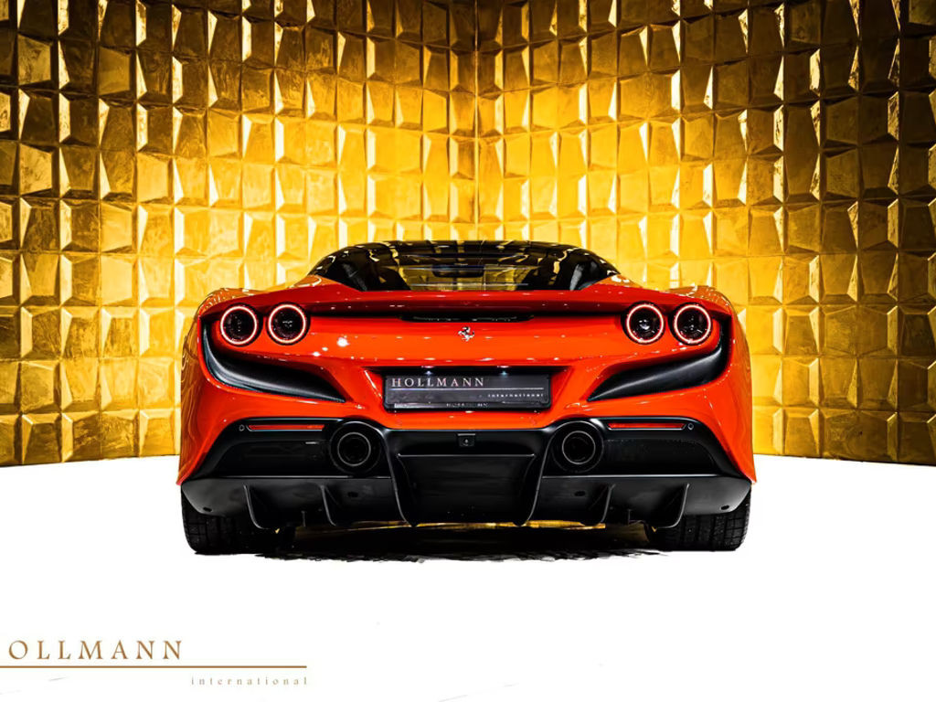Ferrari F8