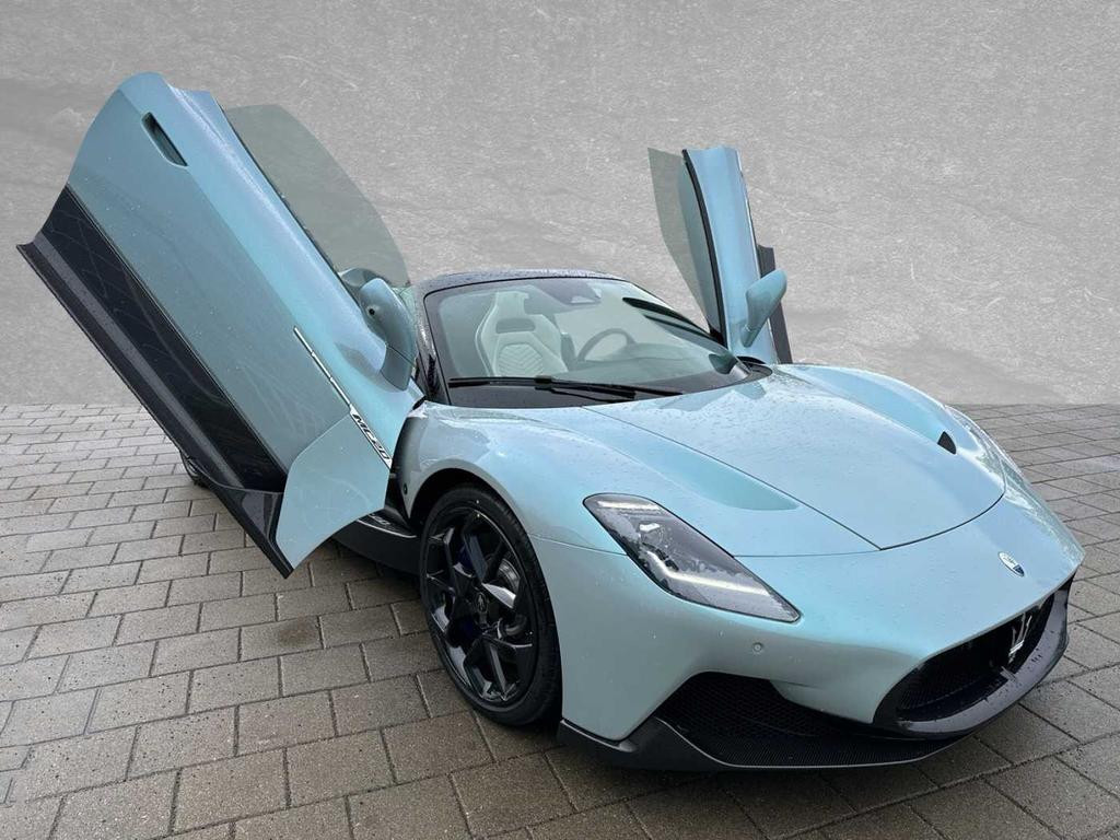 Maserati MC20