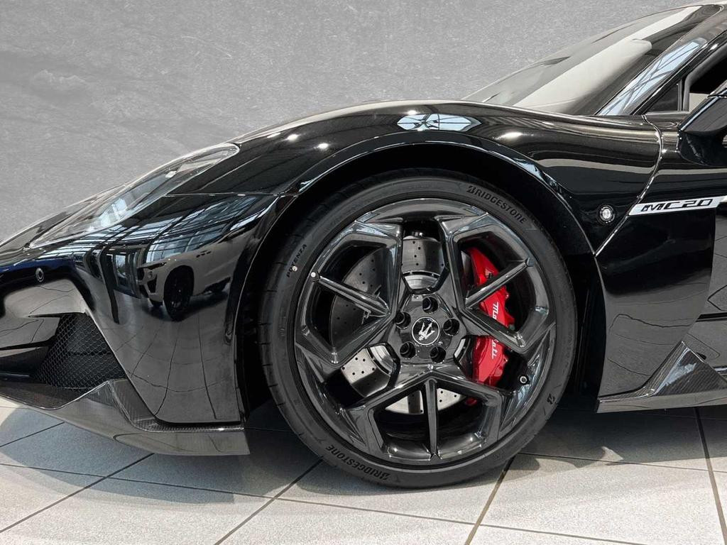 Maserati MC20
