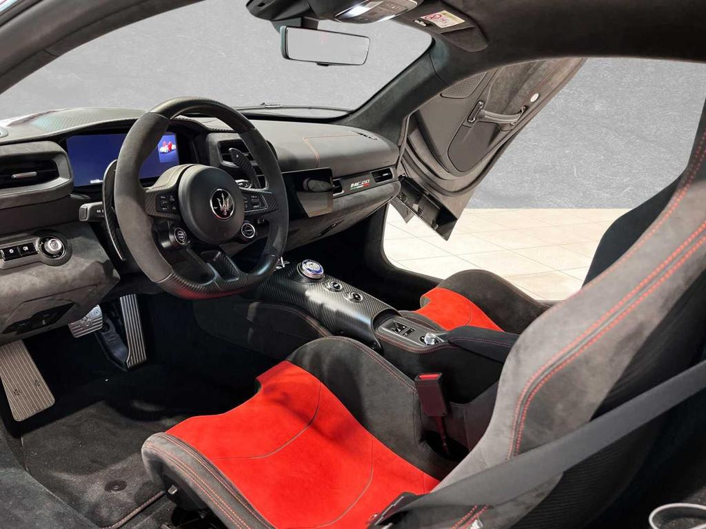 Maserati MC20
