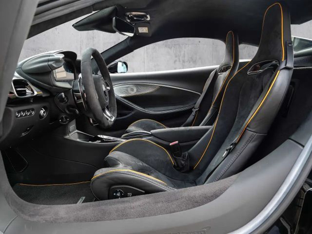 McLaren Artura