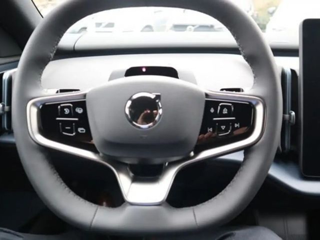 Volvo EX30