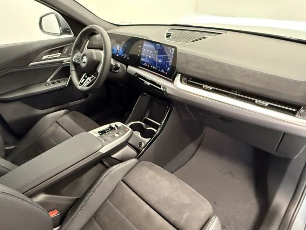 BMW iX2