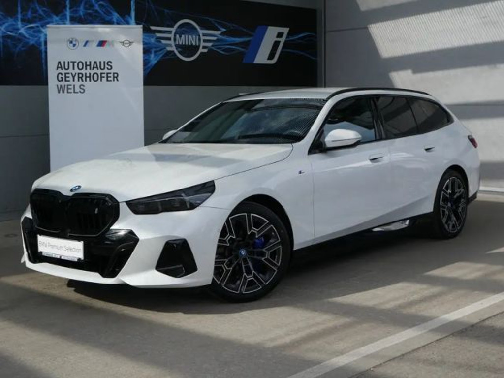 BMW i5 eDrive40