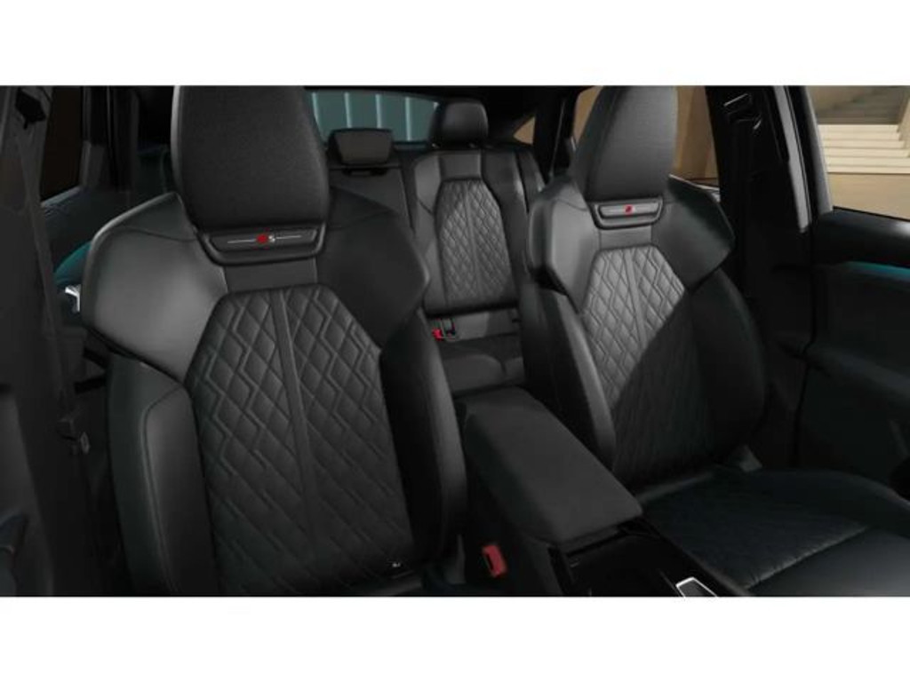 Audi SQ6 e-tron