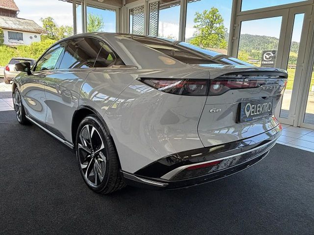 Mazda 6e