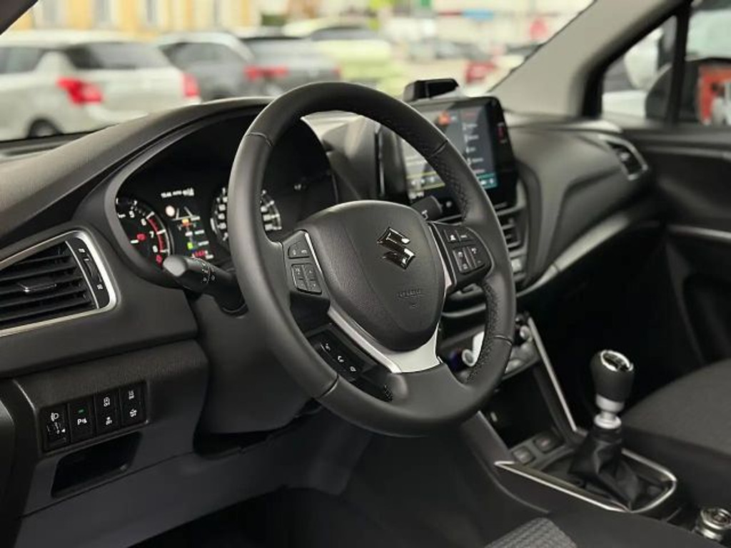 Suzuki S-Cross