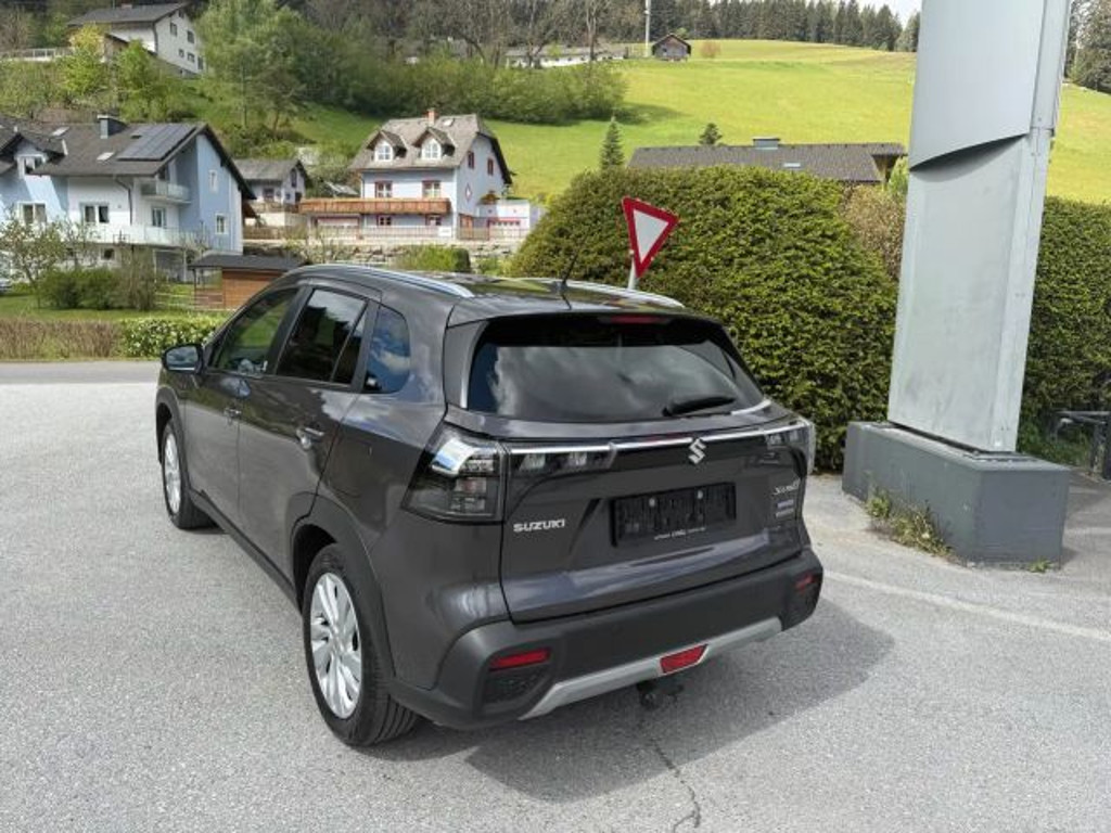 Suzuki S-Cross