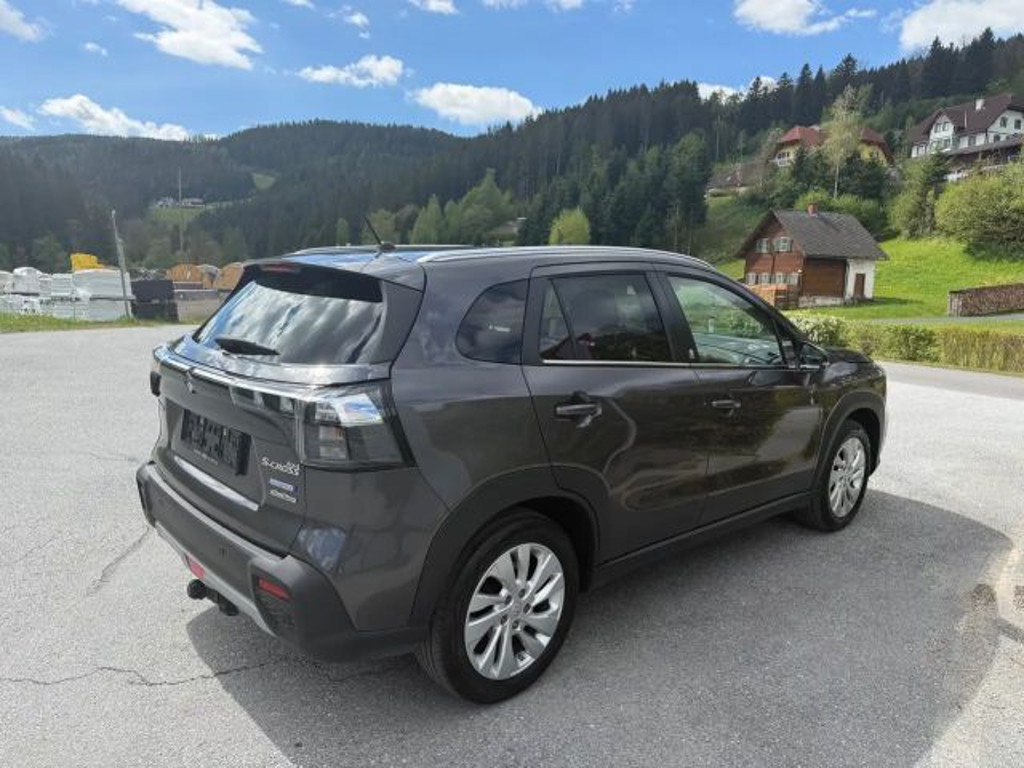 Suzuki S-Cross