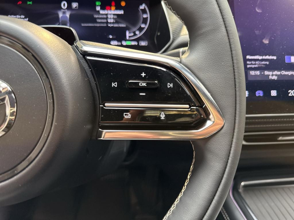 Mazda 6e